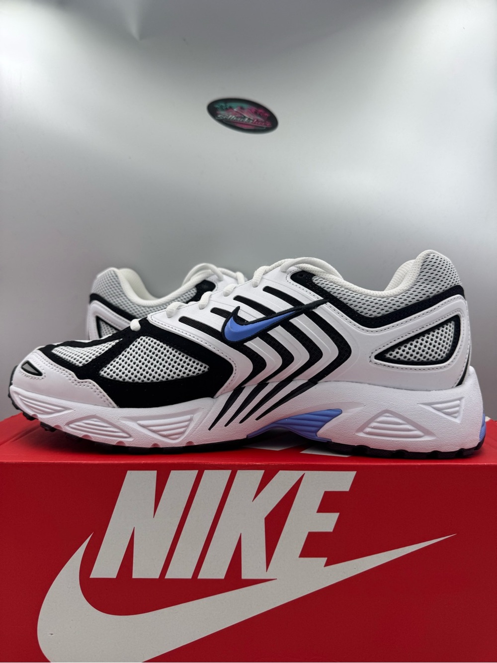 Nike Air Pegasus 2005 White Black Royal Pulse BRAND NEW Size 13 - Picture 6 of 8